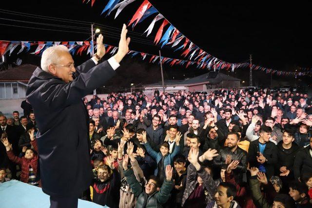 Belediye Başkanı Başsoy, Akyazı’da vatandaşlara seslendi