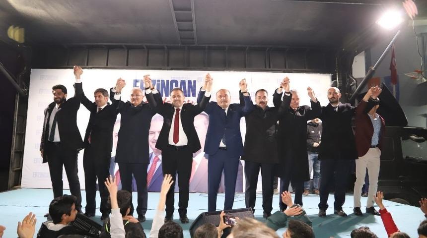 Belediye Başkanı Başsoy, Akyazı&rsquo;da vatandaşlara seslendi