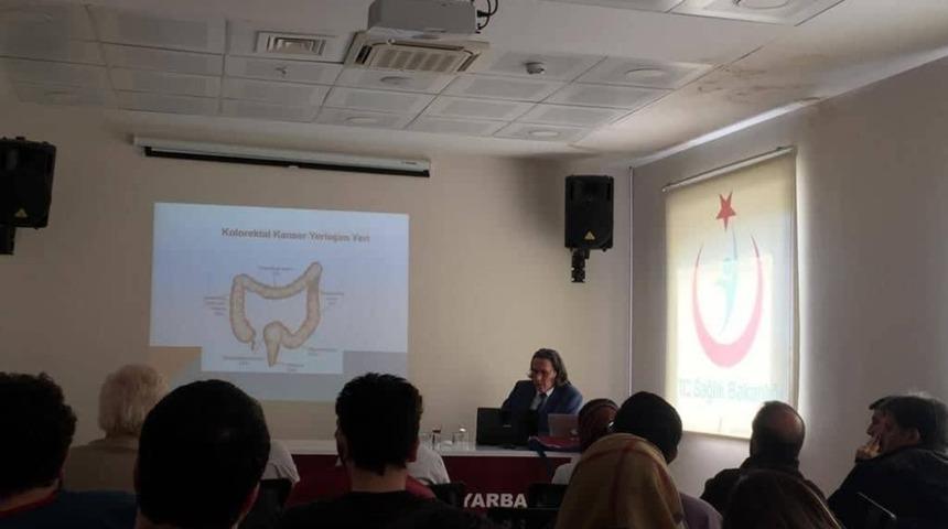 Do&ccedil;. Dr. &Ccedil;akabay&rsquo;dan sağlık &ccedil;alışanlarına kanser bilgilendirmesi