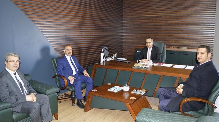 Başkan Demir, Hayvan Hastanesi&rsquo;ni ziyaret etti