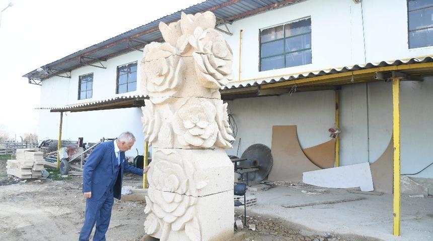 Isparta Gülü ile Türk mimarisi birleşti