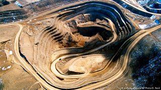 Dünya'nın altını bitiyor mu?