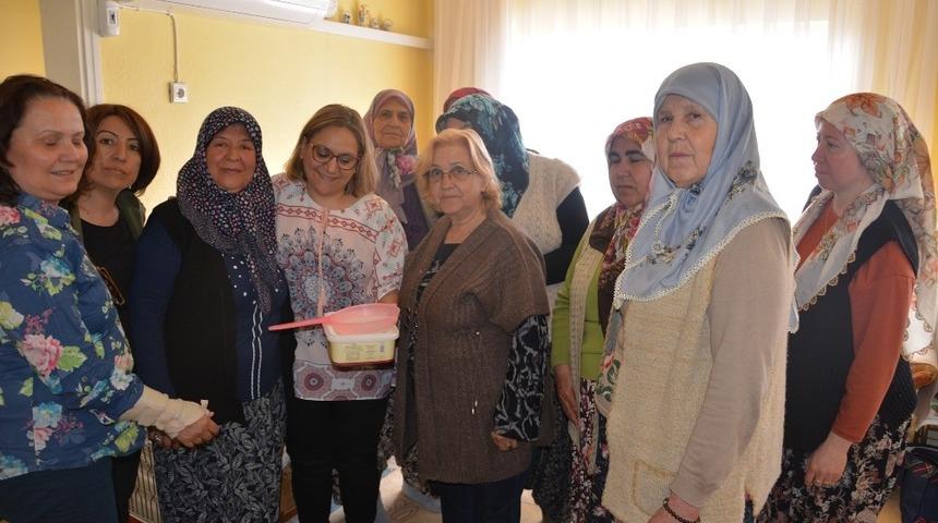 Sultanhisarlı kadınlar kefir ve yoğurt yapımını &ouml;ğrendi