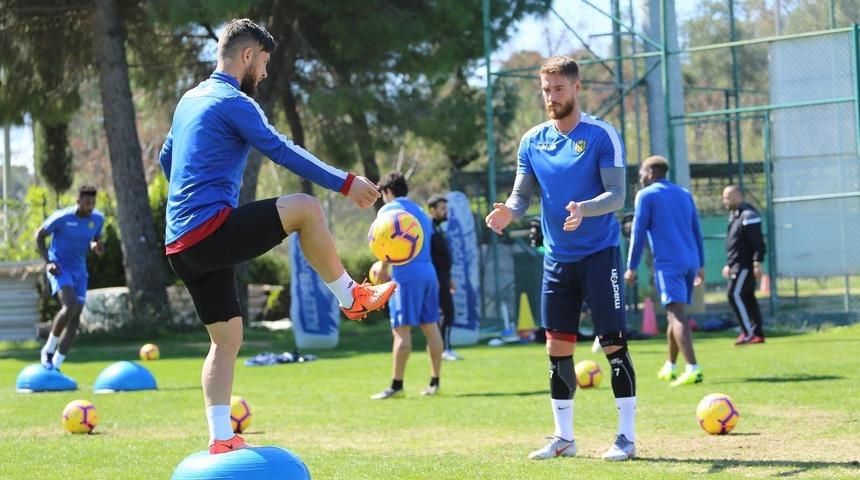 Evkur Yeni Malatyaspor’da kamp çalışmaları sürüyor