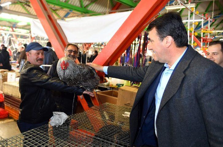 Dündar, kuş pazarını gezdi G3