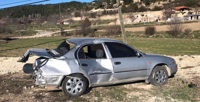 Denizli'de otomobiller çarpıştı: 1 ölü, 1 yaralı