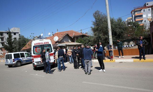 Antalya’da polisleri bıçakla yaralayan saldırgan yakalandı