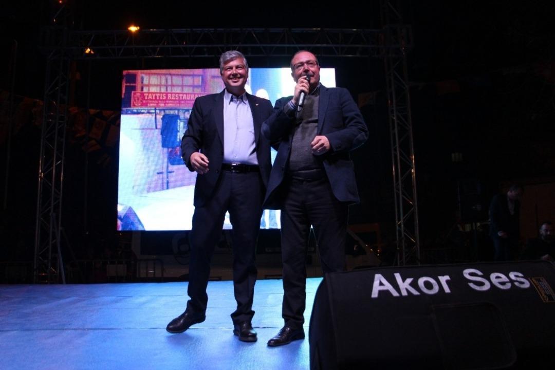 Davutlar&rsquo;da Fuat Akdoğan coşkusu