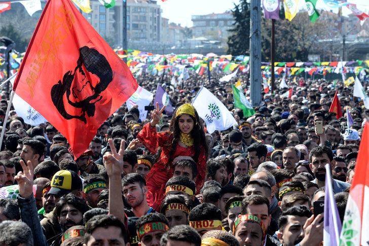 Bakırköy'de Nevruz coşkusu! Yüzlerce vatandaş alanı doldurdu G2