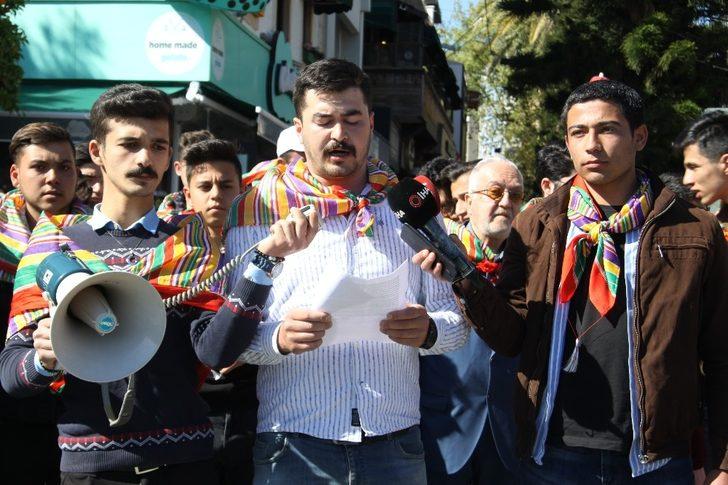 Antalya’da Yörük Gençliği Platformu üyelerinden CHP listesine protesto G4