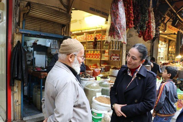 Essum Aslan esnafı ziyaret etti