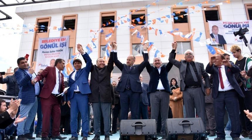 AK Parti&rsquo;nin Bahşılı&rsquo;daki mitingine binlerce kişi katıldı