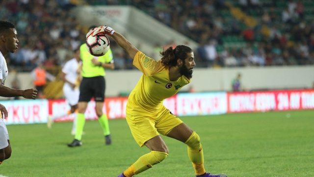Akhisarspor’da kaleci Faith Öztürk’e af geldi