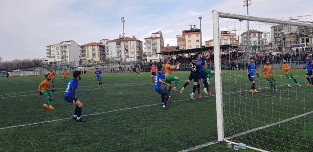 Malatya Yeşilyurt Belediyespor lidere patladı