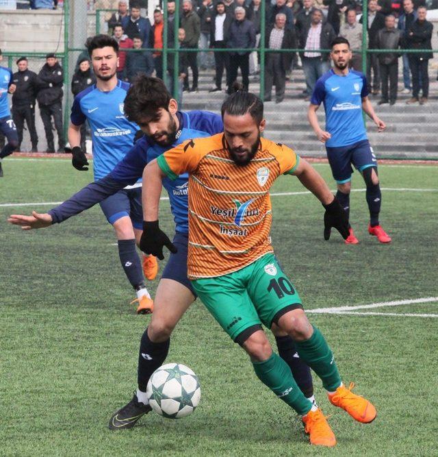 Malatya Yeşilyurt Belediyespor lidere patladı