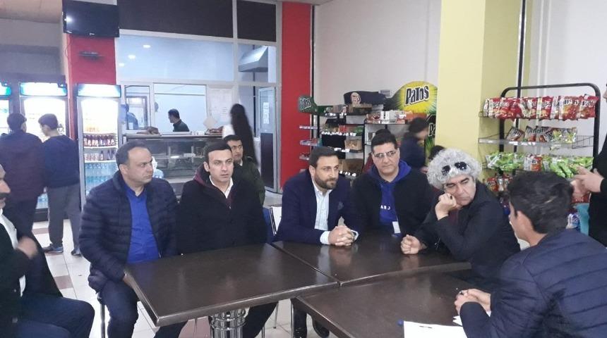 Nasıranlı gen&ccedil;lerle bir araya geldi