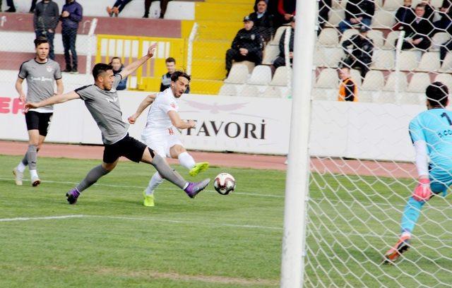 TFF 2. Lig: İnegölspor: 5 - Manisaspor: 1