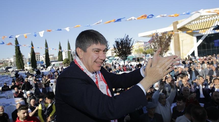 T&uuml;rel, Doğu ve G&uuml;neydoğulu vatandaşlar ile buluştu