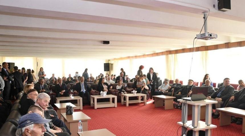 Edirne Valisi Canalp, huzurevi sakinleriyle bir araya geldi