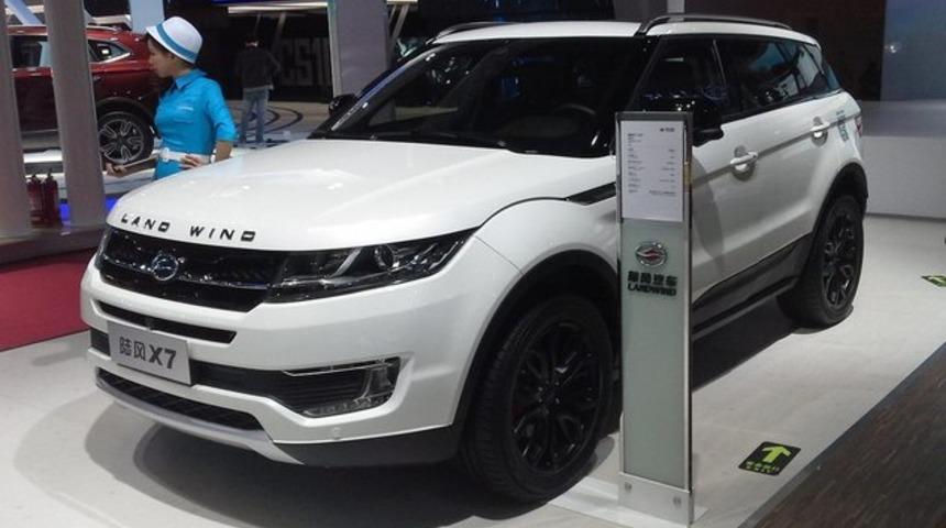 Orijinalinin yarı fiyatına çakma Range Rover Evoque 