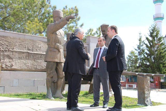 Kurtuluşun topraklarında iki ilçe Kaymakamı ortak tanıtım faaliyeti başlatıyor