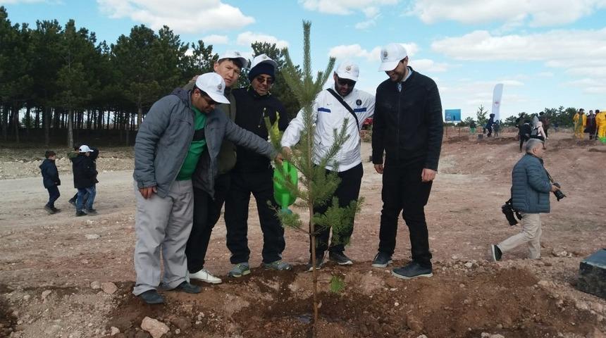 Uluslararası öğrencilerden çevreye katkı