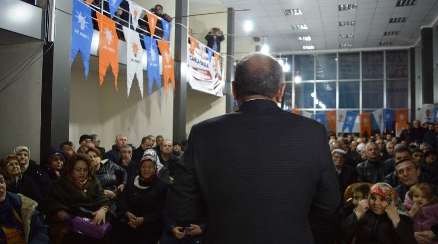 Kastamonu Belediye Başkanı Tahsin Babaş, mahalleliler ile bir araya gelmeye devam ediyor