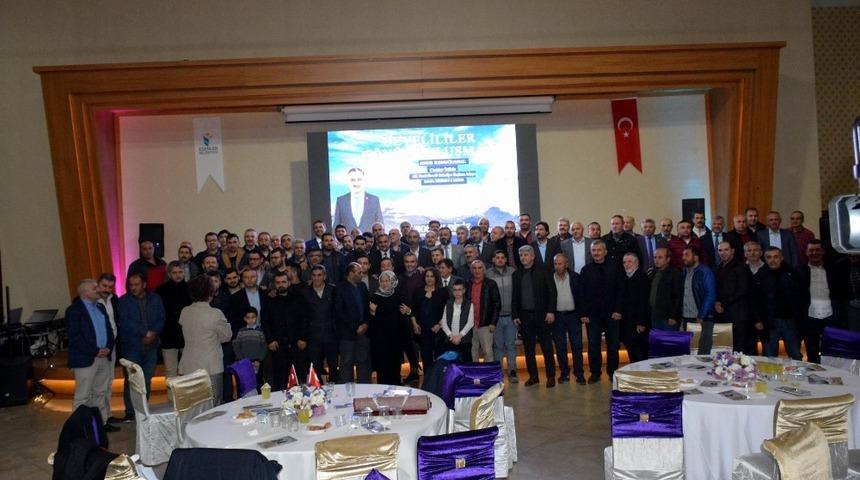 İstanbul&rsquo;daki Develilerden Başkan Cabbar&rsquo;a yoğun ilgi