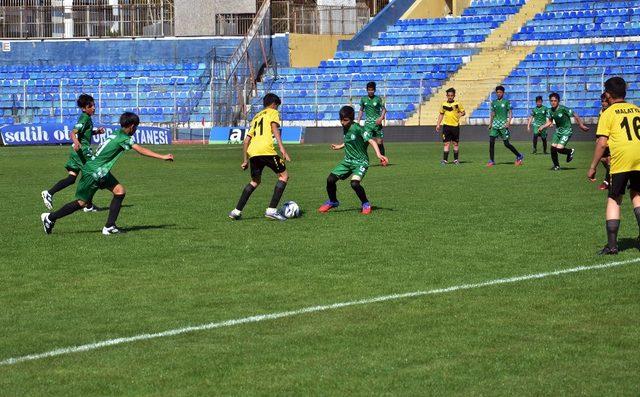 U13 Futbol Altyapı Gelişim Turnuvası 1. Kademe Adana’da sona erdi