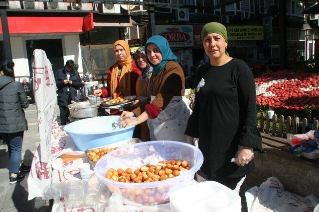 Devrek Atatürk Ortaokulu’ndan dayanışma kermesi