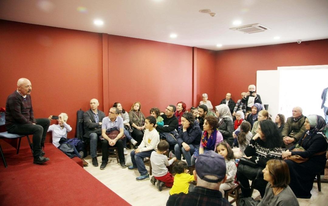 Masal M&uuml;zesi Ekrem Ataer s&ouml;yleşisine ev sahipliği yaptı