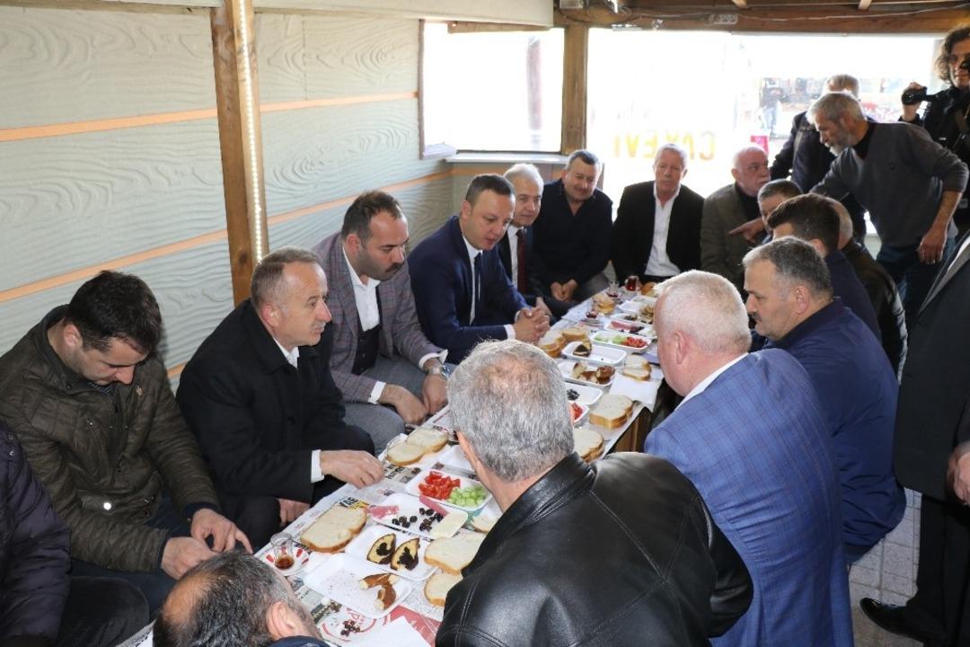 Alan, Dolmuş&ccedil;u esnafı ile bir araya geldi