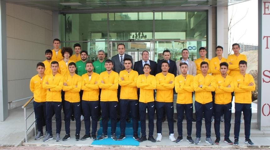 T&uuml;rkiye şampiyonu takıma, Elazığ TSO&rsquo;dan destek