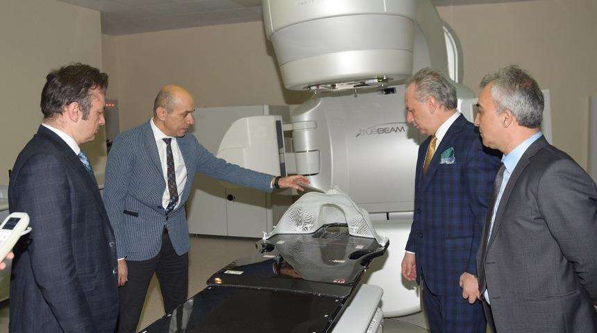ESOG&Uuml; Hastanesi&rsquo;nde TrueBeam Radyoterapi cihazı hizmete a&ccedil;ıldı