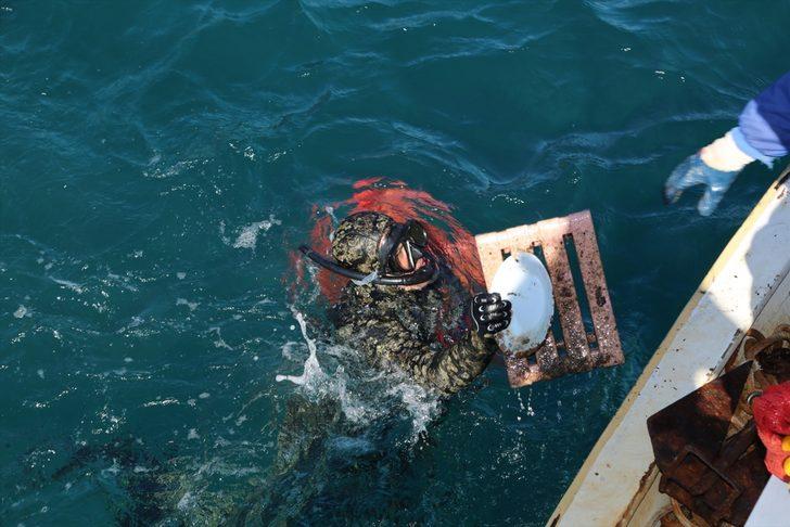 Denizden yarım ton atık çıktı G3