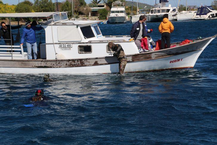 Denizden yarım ton atık çıktı G4