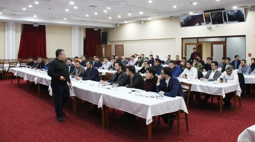 Gen&ccedil; M&Uuml;SİAD Konya Şubesi&rsquo;nde &ldquo;Risk Y&ouml;netimi&rdquo; konuşuldu