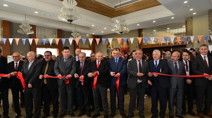 Elazığ&rsquo;da "&Uuml;niversite Tanıtım G&uuml;nleri"