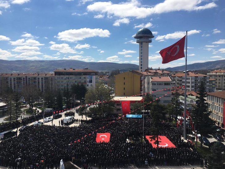 En acı veda! Tabutun üzerinden kimse kaldıramadı G2