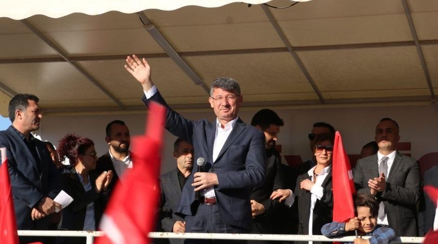 Yeni: "Destek sizden, hizmet bizden"