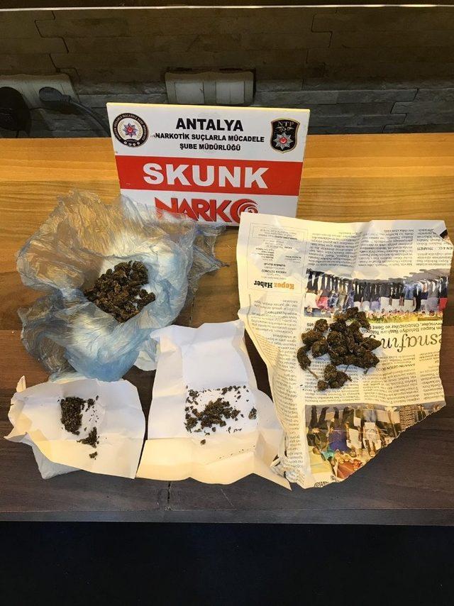 Antalya’da uyuşturucu ticaretine 14 tutuklama