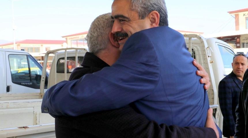 Başkan Alıcık; &ldquo;100 bin vatandaşımızın elini sıktık&rdquo;