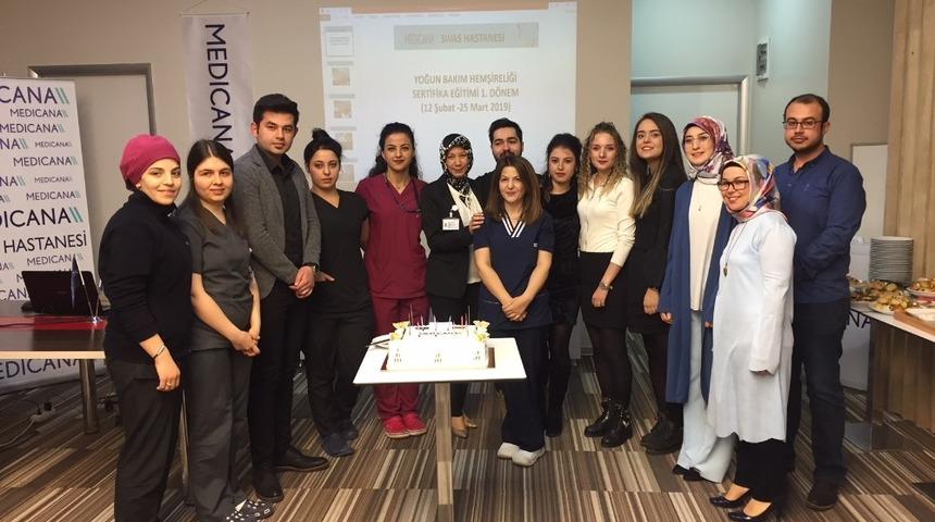 Yoğun Bakım Hemşireliği Sertifikalı Eğitim Programı tamamlandı