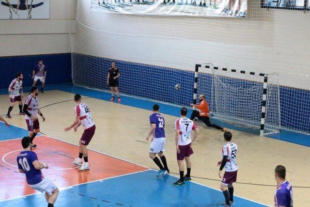 Adıyaman Belediyespor: 27- Selka Eskişehir: 20