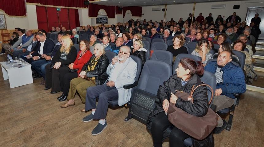 Fo&ccedil;a&rsquo;daki belgesel film akşamında ge&ccedil;mişe yolculuk