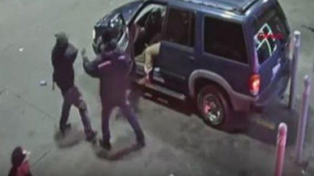 Köpeği gözü önünde çalındı