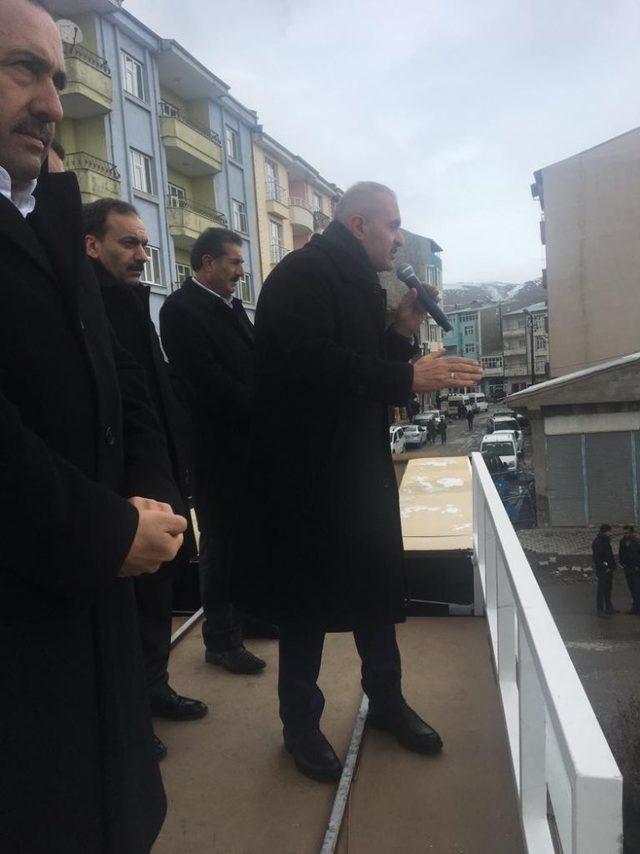 AK Parti’li Kayatürk’ün seçim çalışması