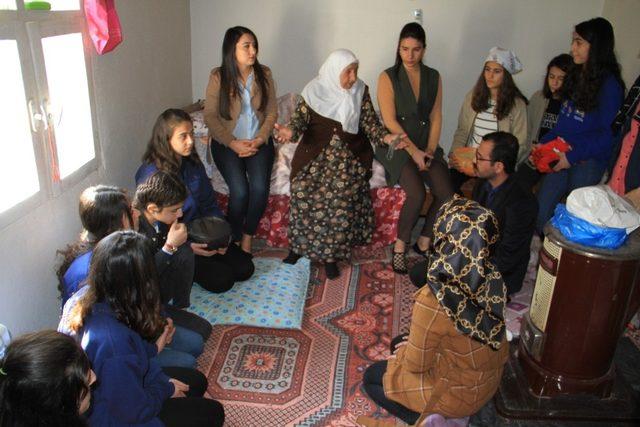 Bismil’deki öğrencilerden yaşlılara ziyaret