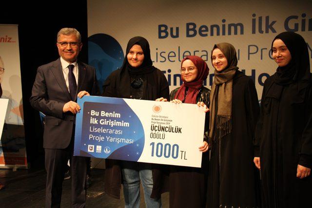 Üsküdar Belediyesi girişimci gençleri ödüllendirdi