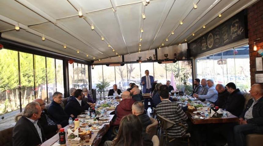 Yalı esnafı Başkan Akın&rsquo;ı ağırladı